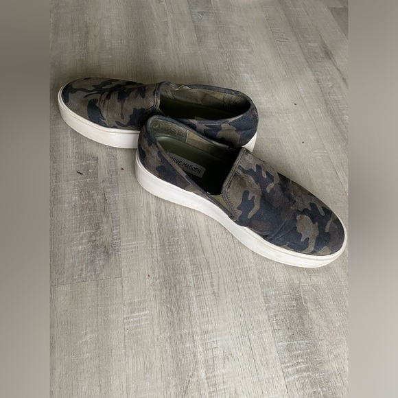 Steve Madden suede camp slip-on sneakers | size 8.5 - Picture 5 of 5